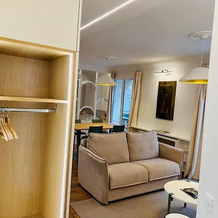 Chic Quartier Montparnasse *